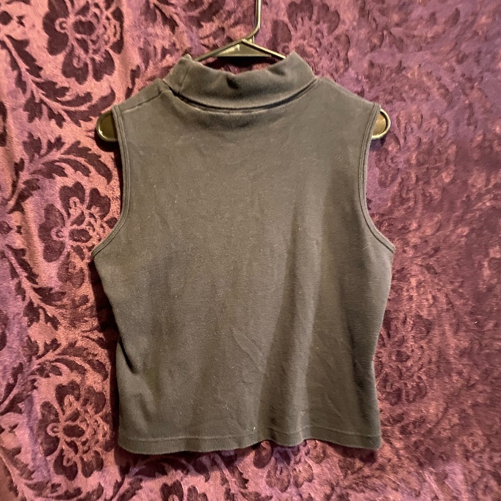 Sleeveless Black turtle neck top